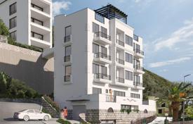 10 odalılar yeni binada daireler 684 m² Petrovac'ta, Karadağ. 850,000 €