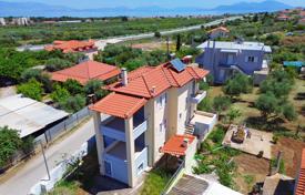 5 odalılar şehir içinde müstakil ev 200 m² Xilokastro'da, Yunanistan. 250,000 €