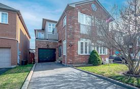 3 odalılar konak Scarborough'da, Kanada. C$1,422,000