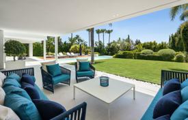 4 odalılar villa 329 m² Marbella'da, İspanya. 4,950,000 €