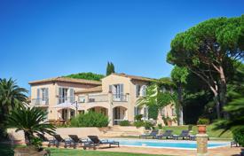 Yazlık ev – Saint-Tropez, Cote d'Azur (Fransız Rivierası), Fransa. 13,000,000 €