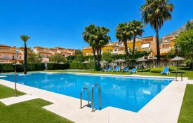 3 odalılar konak 298 m² Marbella'da, İspanya. 950,000 €