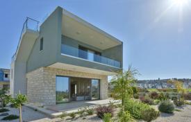 Villa – Chloraka, Baf, Kıbrıs. From 650,000 €