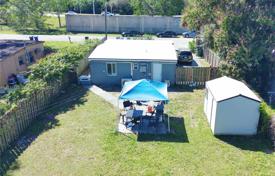 3 odalılar şehir içinde müstakil ev Fort Lauderdale'de, Amerika Birleşik Devletleri. $350,000