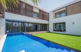 Villa – Dubai, BAE. $3,046,000