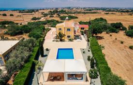4 odalılar villa Ayia Napa'da, Kıbrıs. 650,000 €