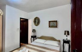 1 odalılar daire 75 m² Sveti Stefan'da, Karadağ. 200,000 €