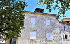 Villa – Perast, Kotor, Karadağ. 1,200,000 €