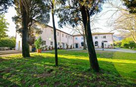 34 odalılar villa Capannori'de, İtalya. 2,500,000 €