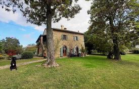 Villa – Sarteano, Toskana, İtalya. 1,000,000 €
