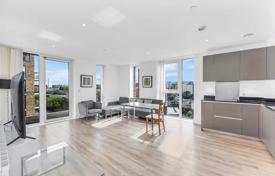 3 odalılar daire 74 m² Londra'da, Birleşik Krallık. £499,000