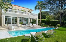 Villa – Cannes, Cote d'Azur (Fransız Rivierası), Fransa. 2,200,000 €