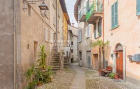 Yazlık ev – Colonno, Lombardiya, İtalya. Price on request