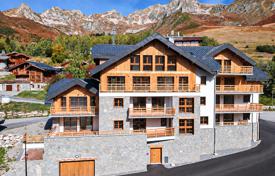 2 odalılar daire Saint-François-Longchamp'da, Fransa. 414,000 €