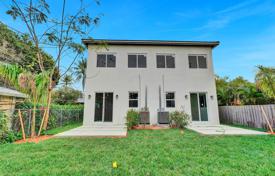 3 odalılar şehir içinde müstakil ev Fort Lauderdale'de, Amerika Birleşik Devletleri. $900,000