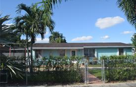 Şehir içinde müstakil ev – Homestead, Florida, Amerika Birleşik Devletleri. $520,000