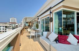 3 odalılar daire 200 m² Pattaya'da, Tayland. $1,090,000