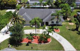 Şehir içinde müstakil ev – Homestead, Florida, Amerika Birleşik Devletleri. $885,000