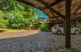 27 odalılar villa Lucca'da, İtalya. 1,650,000 €