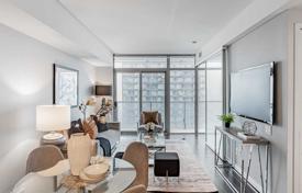 1 odalılar daire The Queensway'da, Kanada. C$887,000