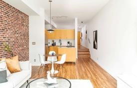 1 odalılar daire Richmond Street West'da, Kanada. C$1,028,000