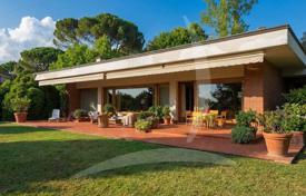 6 odalılar villa 940 m² Lucca'da, İtalya. 1,650,000 €