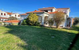 6 odalılar şehir içinde müstakil ev 200 m² Umag'da, Hırvatistan. 567,000 €