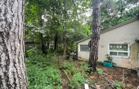 10 odalılar şehir içinde müstakil ev North York'da, Kanada. C$1,286,000