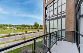 5 odalılar daire North York'da, Kanada. C$1,034,000