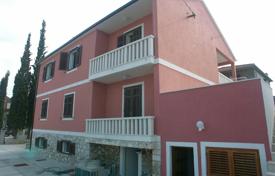 Şehir içinde müstakil ev – Supetar, Split-Dalmatia County, Hırvatistan. 380,000 €