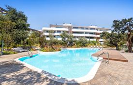 6 odalılar daire 349 m² Sotogrande'de, İspanya. 1,350,000 €
