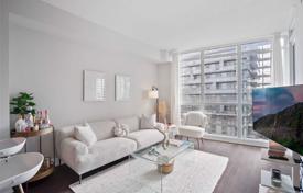 2 odalılar daire Roehampton Avenue'de, Kanada. C$1,073,000