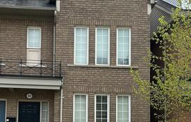 11 odalılar konak North York'da, Kanada. C$1,651,000