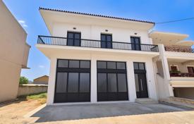 3 odalılar şehir içinde müstakil ev 240 m² Agia Triada'da, Yunanistan. Price on request