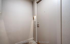 5 odalılar daire North York'da, Kanada. C$978,000