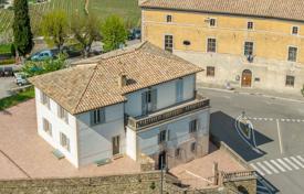 20 odalılar köşk 1205 m² Montalcino'da, İtalya. 1,950,000 €