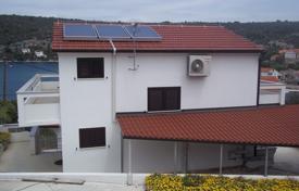 3 odalılar şehir içinde müstakil ev 400 m² Trogir'da, Hırvatistan. 590,000 €
