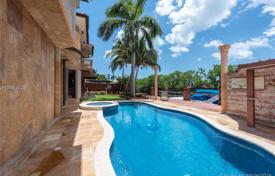 Villa – North Miami Beach, Florida, Amerika Birleşik Devletleri. 2,211,000 €