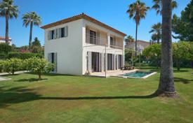 5 odalılar villa Antibes'te, Fransa. 3,290,000 €