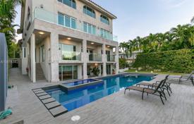 9 odalılar villa 697 m² Miami'de, Amerika Birleşik Devletleri. $2,999,000