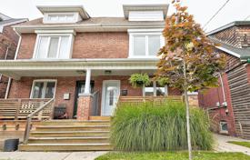 6 odalılar konak Old Toronto'da, Kanada. C$2,013,000