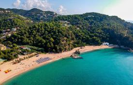 4 odalılar villa Lloret de Mar'da, İspanya. Price on request
