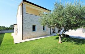 4 odalılar şehir içinde müstakil ev 352 m² Porec'te, Hırvatistan. 1,100,000 €