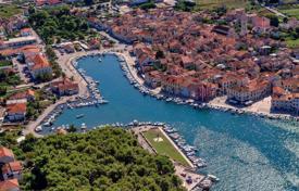 Sıfır daire – Stari Grad, Split-Dalmatia County, Hırvatistan. 610,000 €