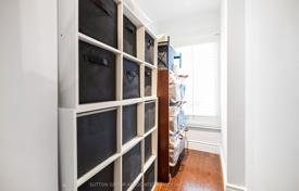 7 odalılar konak Old Toronto'da, Kanada. C$2,403,000