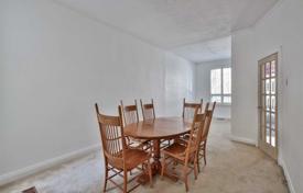 8 odalılar konak Old Toronto'da, Kanada. C$1,589,000