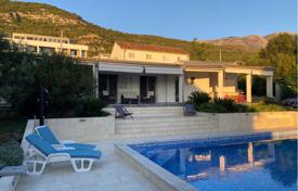 5 odalılar villa 239 m² Kavač'da, Karadağ. 750,000 €