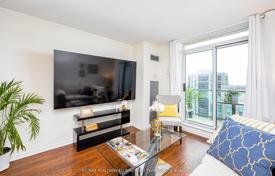 4 odalılar daire North York'da, Kanada. C$770,000