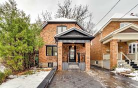Şehir içinde müstakil ev – Hillsdale Avenue East, Toronto, Ontario,  Kanada. C$2,023,000