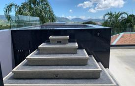 5 odalılar villa 500 m² tambon Kathu'da, Tayland. $655,000